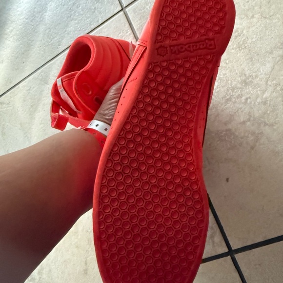 Reebok Neon Orange Athletic Shoes - Picture 4 of 6